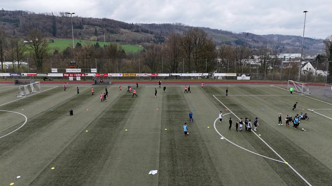 Was ein gutes Fußball-Feriencamp ausmacht – Kriterien für Eltern